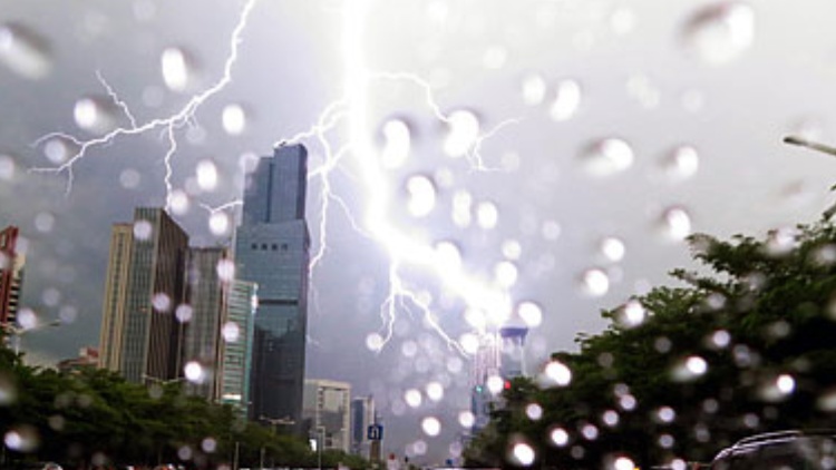 「風雨雷電」今夜登場！深圳今年首場強對流天氣或將上演