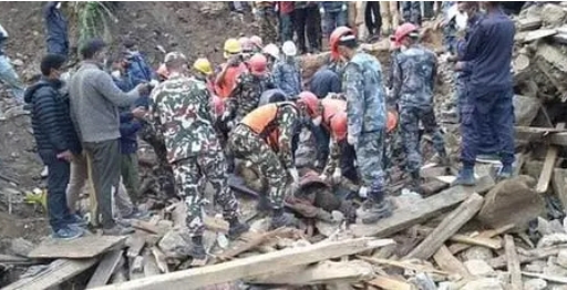 尼泊爾山體滑坡致10人死亡7人失蹤 