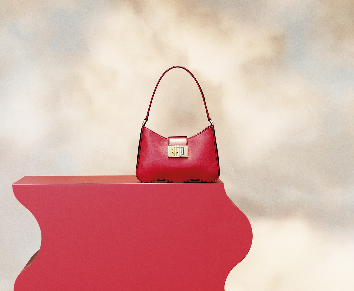 Furla Cruise24 ADV Campaign_Furla 1927 Wave_Still Life_PH Paolo Zambaldi (1).jpg